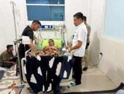 Wabup Aceh Timur Jenguk Warga Dirawat di RSUD Langsa