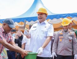 Bupati Fakhry Letakkan Batu Pertama Pabrik Kelapa Sawit