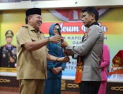 TRK Serahkan Tongkat Komando Batu Giok kepada Kapolda Aceh