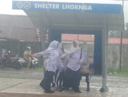 Warga Keluhkan Halte Trans Kutaraja di Lhoknga Tak Layak