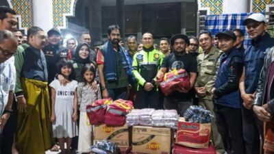 Mualem Kunjungi Pengungsi Banjir Pidie dan Pidie Jaya