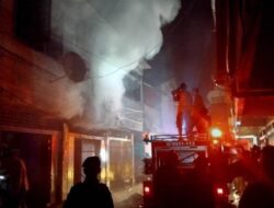 Gudang Aksesoris Jok Mobil di Banda Aceh Hangus Terbakar