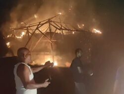 Dapur Batu Bata di Darussalam Hangus Terbakar