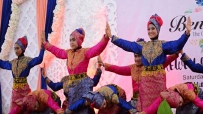 Tari Rateb Meuseukat