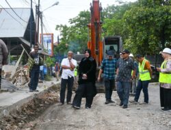 Warga Merduati Lega, Pemko Mulai Perbaiki Jalan Rusak Parah