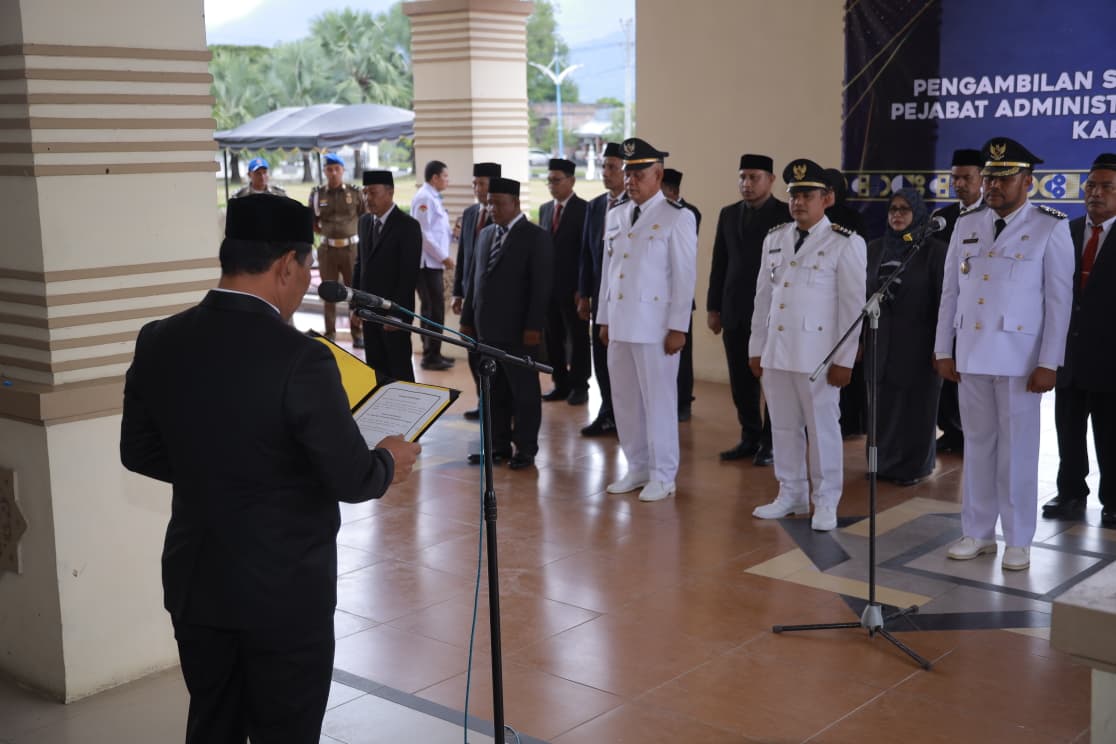 Pemkab Aceh Besar Lantik Pejabat Baru, Dorong Peningkatan Kinerja