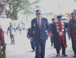 Bupati Fakhry Ajak Lulusan UGL Pulang Bangun Desa