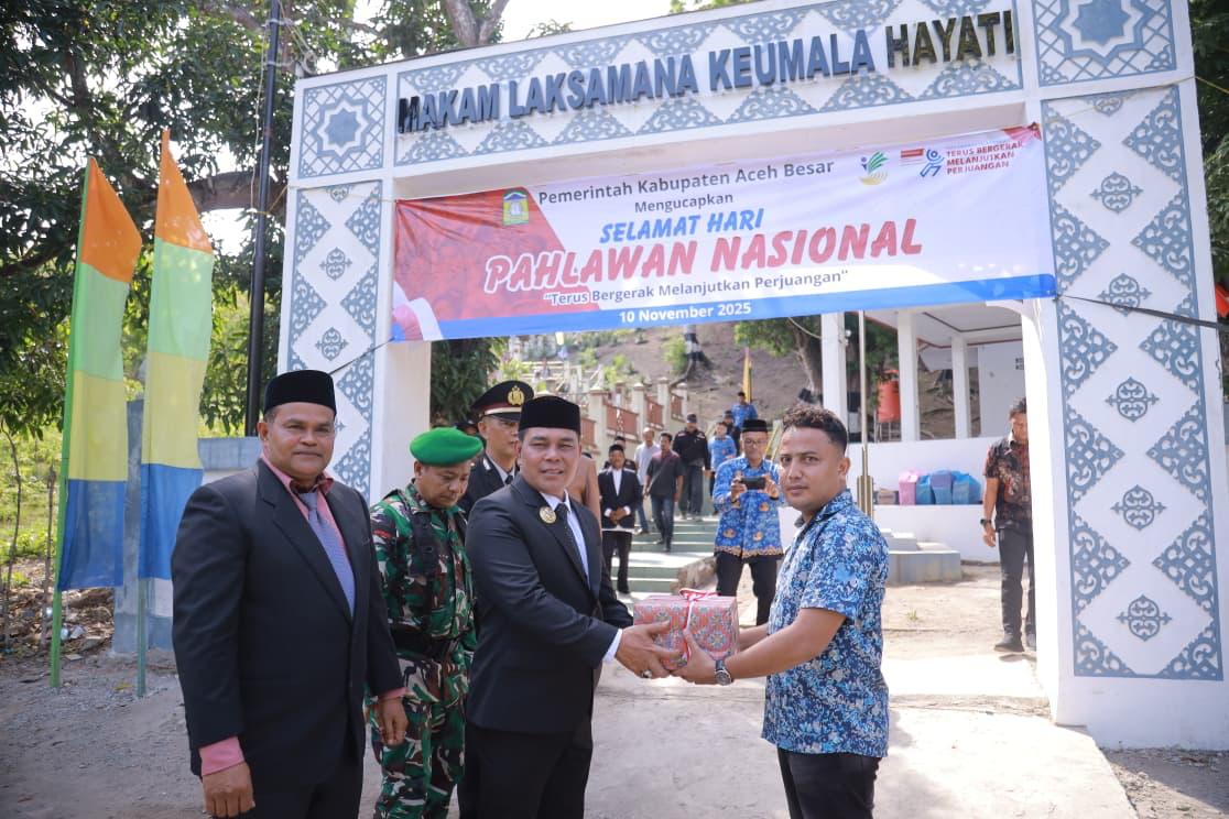 Pemkab Aceh Besar Gelar Ziarah Serentak di Tujuh Makam Pahlawan