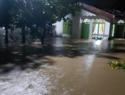 Sungai Meluap, Puluhan Rumah di Lhung Tarok Abdya Terendam Banjir