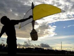 Geulayang Tunang, Tradisi Main Layang di Aceh