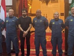 Relawan dari China Kewalahan Lakukan Penyisiran