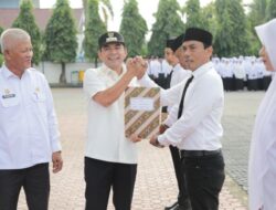 Sayuti Abubakar Serahkan SK 965 PPPK Lhokseumawe