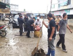 Pemkot Lhokseumawe Turunkan 200 ASN Bersihkan Keude Geudong