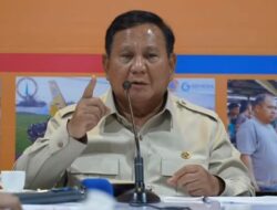 Prabowo Minta Mendagri Copot Kepala Daerah yang Kabur Saat Bencana