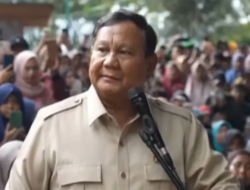 Prabowo Janjikan Pembangunan Rumah untuk Korban Bencana
