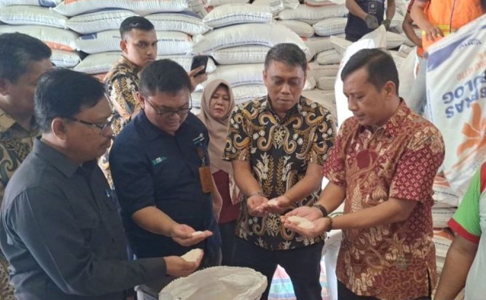 Badan Pangan Nasional Kirim 10 Ribu Ton Beras Bantuan ke Aceh