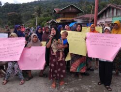 Warga Ketambe Blokir Jalan Provinsi, Nilai Penanganan Sungai Alas Terlalu Lamban