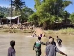 Kunjungi Wilayah Terisolasi, Wagub Aceh Alami Insiden di Sungai Pameu