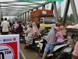 Jembatan Darurat Krueng Tingkeum Difungsikan, Buka Tutup Persatu Jam