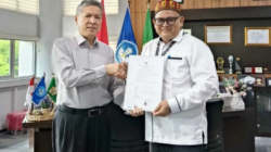 profesor teuku muttaqin