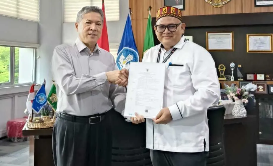 profesor teuku muttaqin