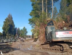 Puluhan Alat Berat Dikerahkan Zeni TNI AD untuk Pemulihan Pascabencana