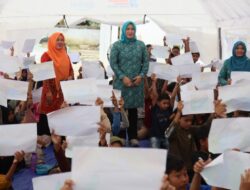 Sekolah Darurat Aceh Utara, Bunda Guru Jaga Optimisme Murid