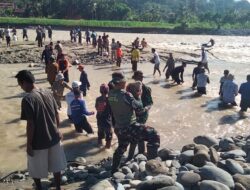 Jembatan Natam Putus, Warga Darul Hasanah Bangun Akses Darurat