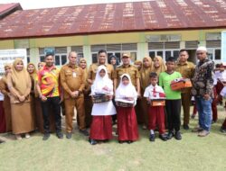 266 Siswa Terdampak Banjir di Lhokseumawe Terima Bantuan Sekolah