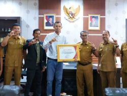 KIA Anugerahi Sekretariat DPRA Penghargaan Keterbukaan Publik