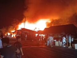 Kebakaran Hebat di Jembatan Punti Hancurkan Bangunan