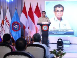 Menaker Ajak Serikat Pekerja Hadapi Disrupsi AI dengan Upskilling