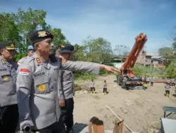 Kapolda Aceh Tinjau Pembangunan Jembatan Bailey di Lhok Cut