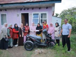 Bantu Mobilitas, Pemkab Aceh Besar Serahkan Motor bagi Disabilitas