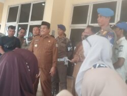Warga Protes, Bupati Oyon Pastikan Pendataan Ulang Bantuan