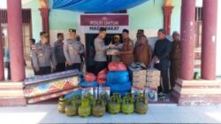 Polres Aceh Selatan Beri Bantuan untuk Korban Kebakaran Kotafajar