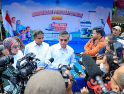 Menaker Yassierli Lepas 12.690 Pemudik Pekerja dan Ojol