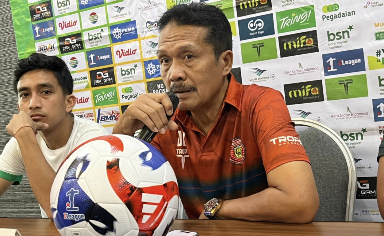 Pelatih Persiraja Jaya Hartono