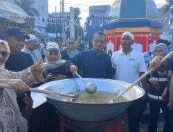 Peukan Raya Ramadan, Ratusan Warga Nikmati Ie Bu Peudah Gratis