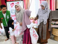 210 Anak Yatim Terima Baju Lebaran dari iHH dan ASA
