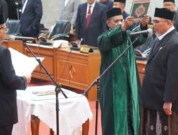 Tgk. M. Nizar Resmi Gantikan Almarhum Waled Nura di DPRA