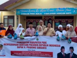 Ribuan KK Korban Banjir Pidie Terima Daging Meugang Banpres