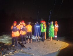 Balita Jatuh ke Sungai Saat Menyeberang dengan Gerobak Gantung