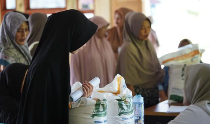 Bulog Salurkan Bantuan Pangan ke Pulo Aceh