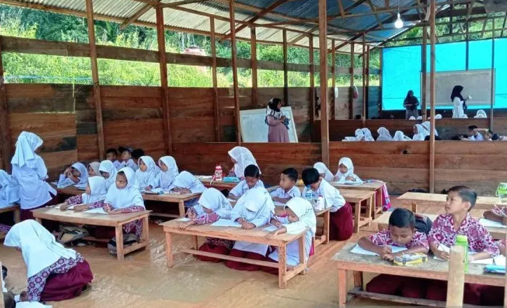 Kemendikbud Bangun Dua Sekolah Rusak di Beutong Ateuh