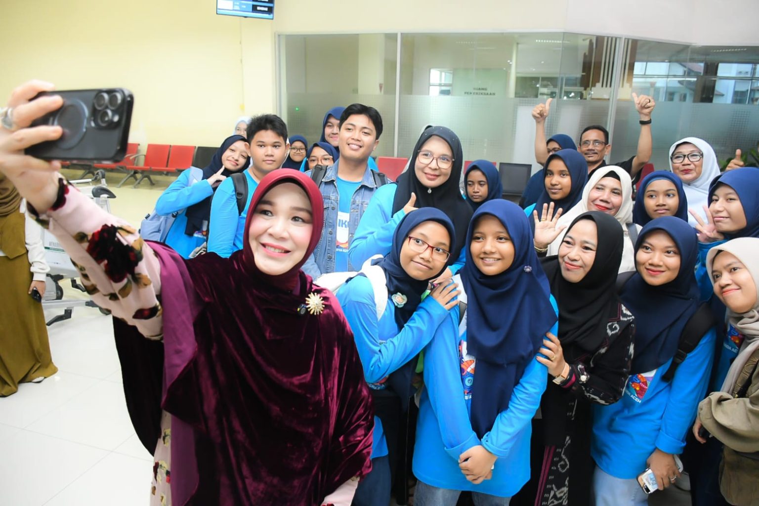 Illiza Lepas Peserta IKON, Tekankan Disiplin dan Kebersamaan