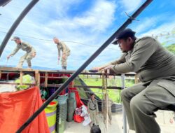 Langgar Aturan, Kanopi Pedagang di Lambaro Dibongkar