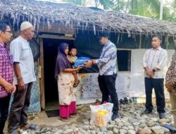 Camat Manggeng Tinjau Rumah Janda Miskin, Upayakan Hunian Layak