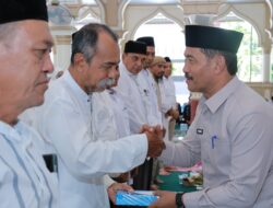 Prosesi Adat Warnai Pelepasan Jamaah Haji Disdikbud Aceh Besar