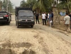 Warga Keluhkan Kondisi Jalan Sawang-Krueng Mane